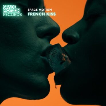 Space Motion - French Kiss (Original Mix)